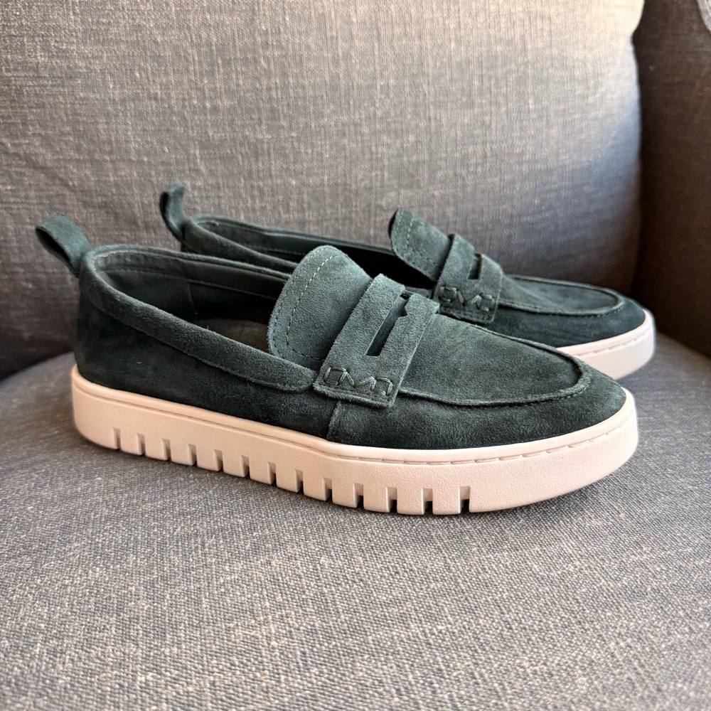 Vionic Green Suede Loafers with White Soles
